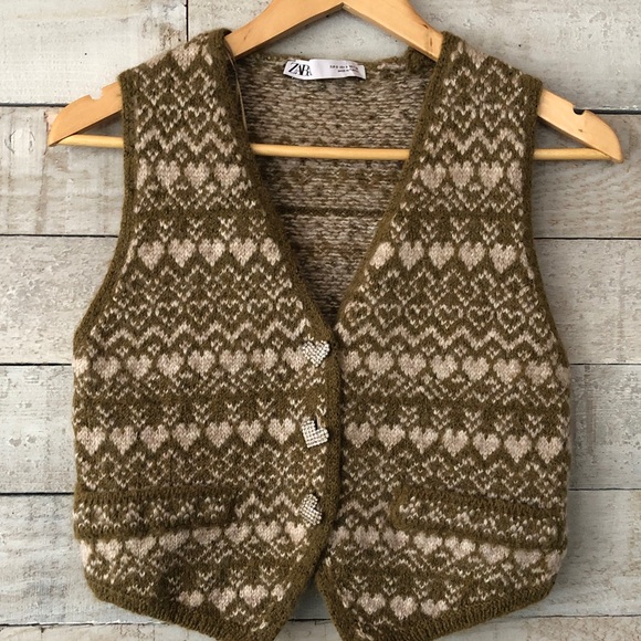 Zara Sweaters - Zara Fair Isle & Hearts wool blend button vest